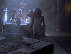 extant_XenaWarriorPrincess_2x11-HereSheComesMissAmphipolis_00855