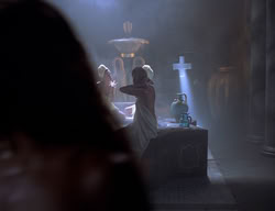 extant_XenaWarriorPrincess_2x11-HereSheComesMissAmphipolis_00858