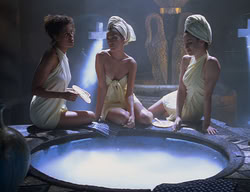 extant_XenaWarriorPrincess_2x11-HereSheComesMissAmphipolis_00875