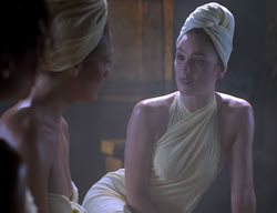 extant_XenaWarriorPrincess_2x11-HereSheComesMissAmphipolis_00888