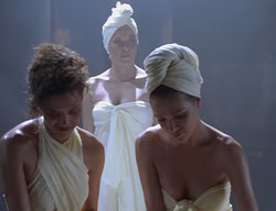 extant_XenaWarriorPrincess_2x11-HereSheComesMissAmphipolis_00892