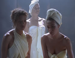 extant_XenaWarriorPrincess_2x11-HereSheComesMissAmphipolis_00894