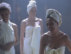 extant_XenaWarriorPrincess_2x11-HereSheComesMissAmphipolis_00907