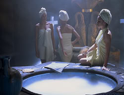 extant_XenaWarriorPrincess_2x11-HereSheComesMissAmphipolis_00913