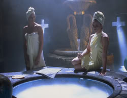extant_XenaWarriorPrincess_2x11-HereSheComesMissAmphipolis_00916