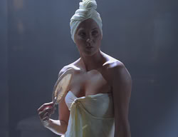 extant_XenaWarriorPrincess_2x11-HereSheComesMissAmphipolis_00946