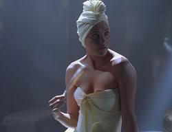 extant_XenaWarriorPrincess_2x11-HereSheComesMissAmphipolis_00948