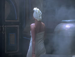 extant_XenaWarriorPrincess_2x11-HereSheComesMissAmphipolis_00964