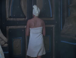 extant_XenaWarriorPrincess_2x11-HereSheComesMissAmphipolis_00967
