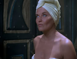extant_XenaWarriorPrincess_2x11-HereSheComesMissAmphipolis_00983