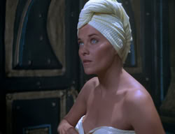 extant_XenaWarriorPrincess_2x11-HereSheComesMissAmphipolis_00985