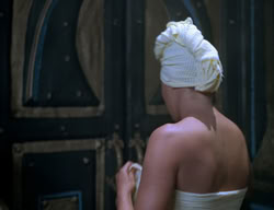 extant_XenaWarriorPrincess_2x11-HereSheComesMissAmphipolis_00986