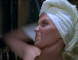 extant_XenaWarriorPrincess_2x11-HereSheComesMissAmphipolis_00992
