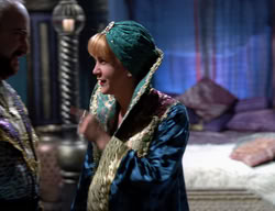 extant_XenaWarriorPrincess_2x11-HereSheComesMissAmphipolis_01030