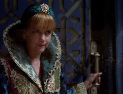 extant_XenaWarriorPrincess_2x11-HereSheComesMissAmphipolis_01060