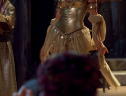 extant_XenaWarriorPrincess_2x11-HereSheComesMissAmphipolis_01125