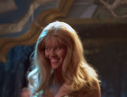 extant_XenaWarriorPrincess_2x11-HereSheComesMissAmphipolis_01147