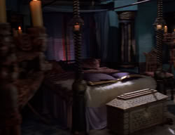 extant_XenaWarriorPrincess_2x11-HereSheComesMissAmphipolis_01166
