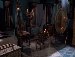 extant_XenaWarriorPrincess_2x11-HereSheComesMissAmphipolis_01169