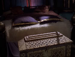 extant_XenaWarriorPrincess_2x11-HereSheComesMissAmphipolis_01172