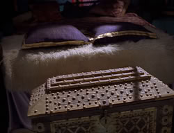 extant_XenaWarriorPrincess_2x11-HereSheComesMissAmphipolis_01173