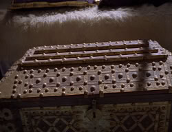 extant_XenaWarriorPrincess_2x11-HereSheComesMissAmphipolis_01175