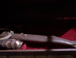 extant_XenaWarriorPrincess_2x11-HereSheComesMissAmphipolis_01185