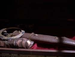 extant_XenaWarriorPrincess_2x11-HereSheComesMissAmphipolis_01186