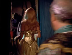 extant_XenaWarriorPrincess_2x11-HereSheComesMissAmphipolis_01217