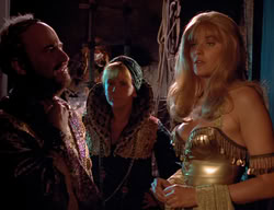 extant_XenaWarriorPrincess_2x11-HereSheComesMissAmphipolis_01241