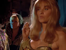 extant_XenaWarriorPrincess_2x11-HereSheComesMissAmphipolis_01246