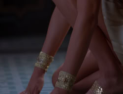 extant_XenaWarriorPrincess_2x11-HereSheComesMissAmphipolis_01249
