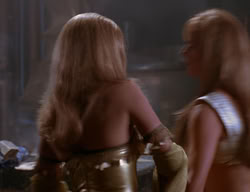 extant_XenaWarriorPrincess_2x11-HereSheComesMissAmphipolis_01263