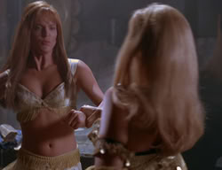 extant_XenaWarriorPrincess_2x11-HereSheComesMissAmphipolis_01264
