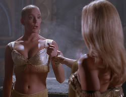 extant_XenaWarriorPrincess_2x11-HereSheComesMissAmphipolis_01270