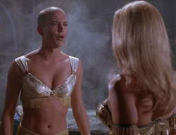 extant_XenaWarriorPrincess_2x11-HereSheComesMissAmphipolis_01276