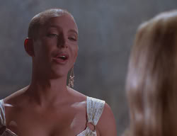 extant_XenaWarriorPrincess_2x11-HereSheComesMissAmphipolis_01282