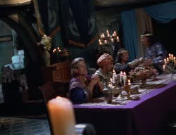 extant_XenaWarriorPrincess_2x11-HereSheComesMissAmphipolis_01355