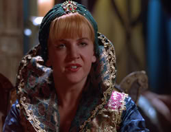 extant_XenaWarriorPrincess_2x11-HereSheComesMissAmphipolis_01376