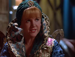 extant_XenaWarriorPrincess_2x11-HereSheComesMissAmphipolis_01377