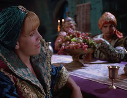 extant_XenaWarriorPrincess_2x11-HereSheComesMissAmphipolis_01402