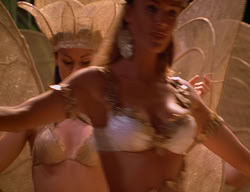 extant_XenaWarriorPrincess_2x11-HereSheComesMissAmphipolis_01560