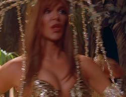 extant_XenaWarriorPrincess_2x11-HereSheComesMissAmphipolis_01573