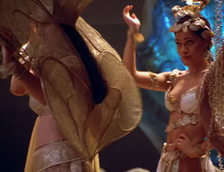 extant_XenaWarriorPrincess_2x11-HereSheComesMissAmphipolis_01585