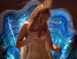 extant_XenaWarriorPrincess_2x11-HereSheComesMissAmphipolis_01609