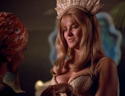 extant_XenaWarriorPrincess_2x11-HereSheComesMissAmphipolis_01652