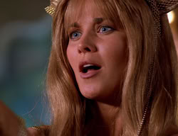 extant_XenaWarriorPrincess_2x11-HereSheComesMissAmphipolis_01667