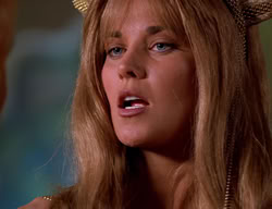 extant_XenaWarriorPrincess_2x11-HereSheComesMissAmphipolis_01671