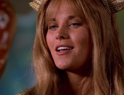 extant_XenaWarriorPrincess_2x11-HereSheComesMissAmphipolis_01672