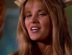 extant_XenaWarriorPrincess_2x11-HereSheComesMissAmphipolis_01673